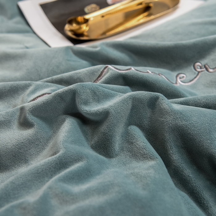 91家纺网 家纺一手货源 找家纺 瑞驰 2022新款A类婴儿绒保暖四件套 叶脉绿+摩登灰