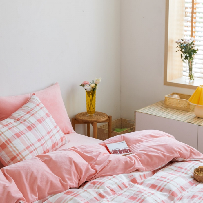 91家纺网 家纺一手货源 找家纺 梦家居 2020新款秋冬A棉B绒四件套 复古粉格绒