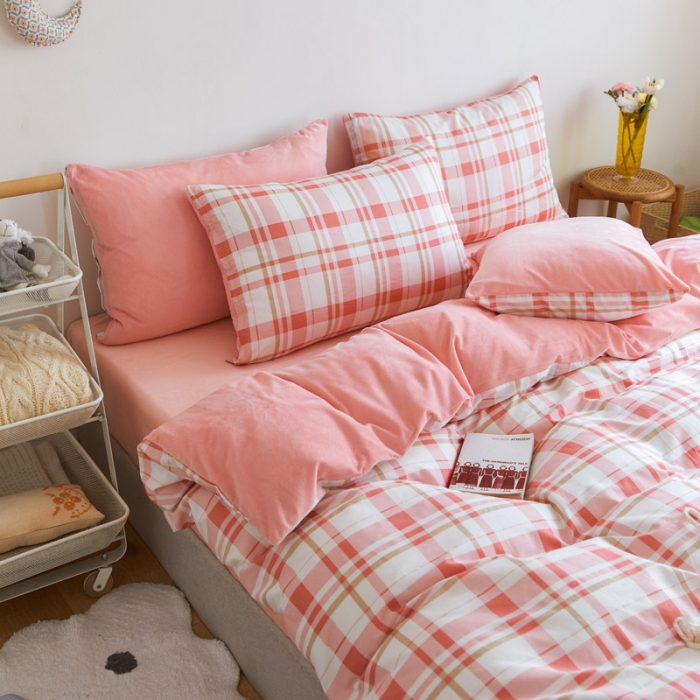 91家纺网 家纺一手货源 找家纺 梦家居 2020新款秋冬A棉B绒四件套 复古粉格绒