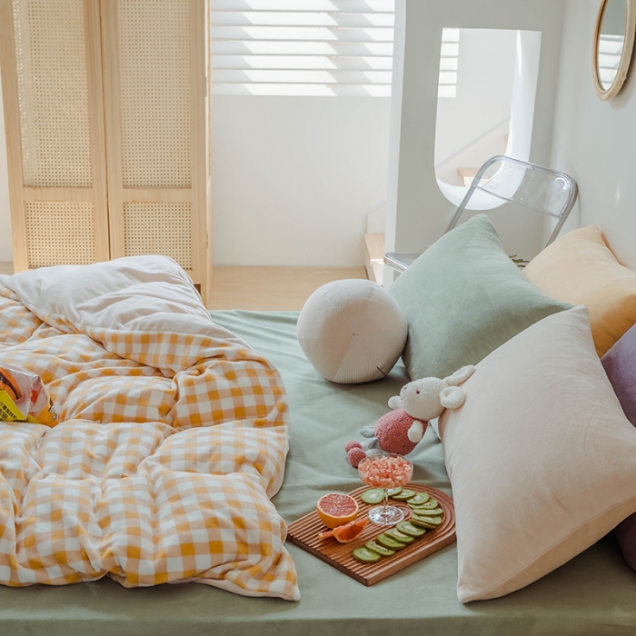 91家纺网 家纺一手货源 找家纺 （总）洋铭区 2020新款小清新牛奶绒格子撞色系列四件套