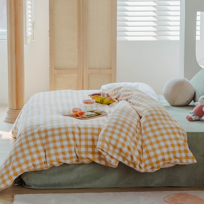 91家纺网 家纺一手货源 找家纺 （总）洋铭区 2020新款小清新牛奶绒格子撞色系列四件套