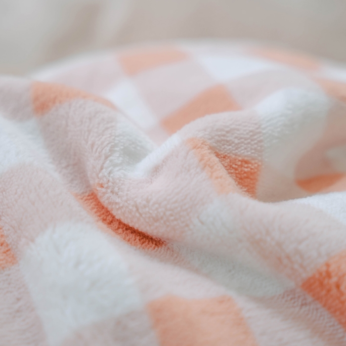 91家纺网 家纺一手货源 找家纺 洋铭区 2020新款小清新牛奶绒格子撞色系列四件套 西柚格