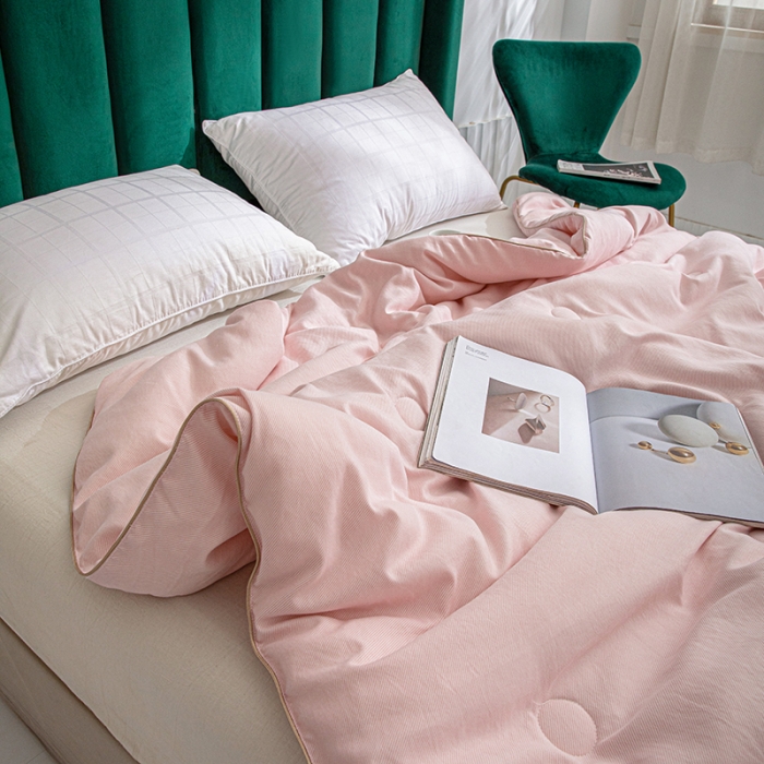 91家纺网 家纺一手货源 找家纺 久典 2020新款生态暖绒抗菌被 奥利—粉色