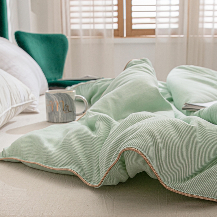 91家纺网 家纺一手货源 找家纺 久典 2020新款生态暖绒抗菌被 奥利--绿色