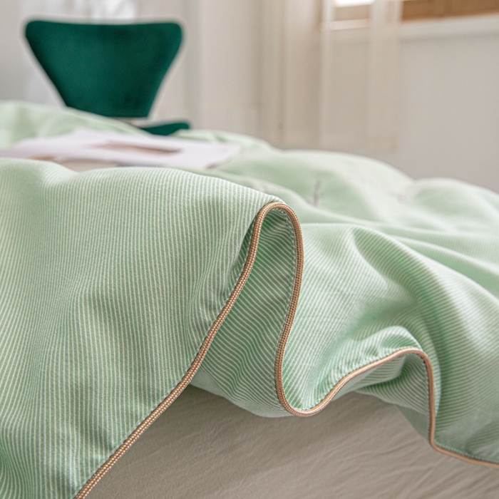 91家纺网 家纺一手货源 找家纺 久典 2020新款生态暖绒抗菌被 奥利--绿色