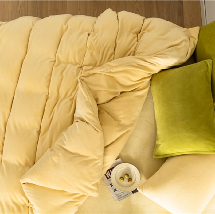 91家纺网 家纺一手货源 找家纺 棉眠 2020新款秋冬纯色牛奶绒四件套 小鸡黄+牛油果绿