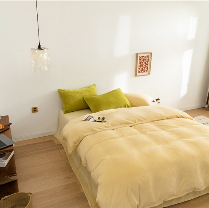 91家纺网 家纺一手货源 找家纺 棉眠 2020新款秋冬纯色牛奶绒四件套 小鸡黄+牛油果绿