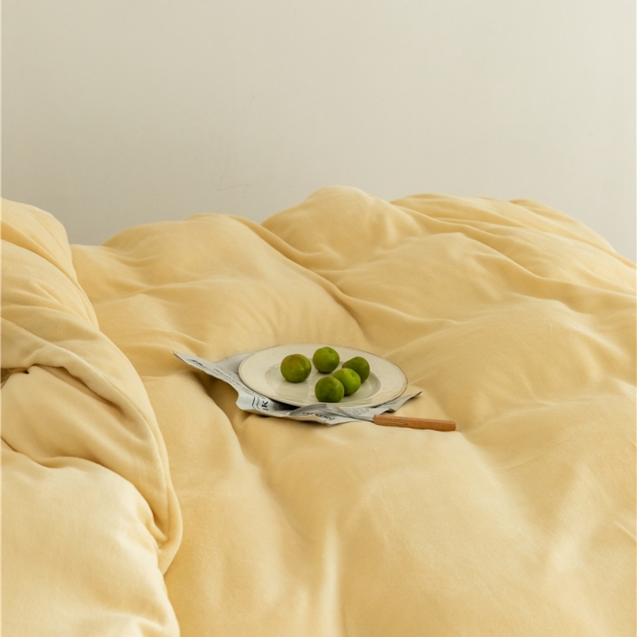 91家纺网 家纺一手货源 找家纺 棉眠 2020新款秋冬纯色牛奶绒四件套 小鸡黄+牛油果绿