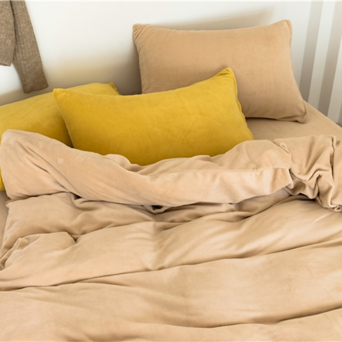 91家纺网 家纺一手货源 找家纺 棉眠 2020新款秋冬纯色牛奶绒四件套 杏仁色+亮黄色