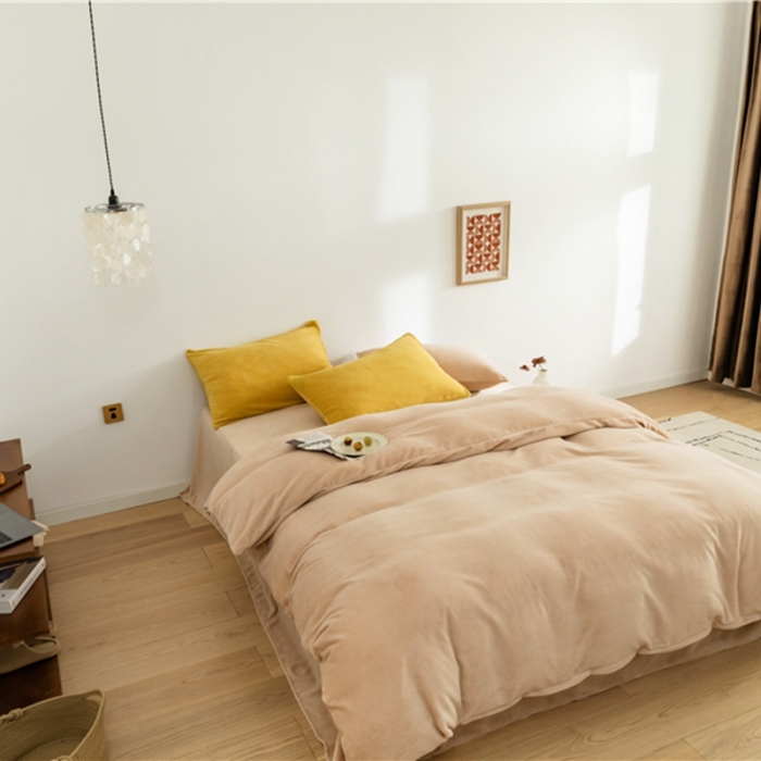 91家纺网 家纺一手货源 找家纺 棉眠 2020新款秋冬纯色牛奶绒四件套 杏仁色+亮黄色