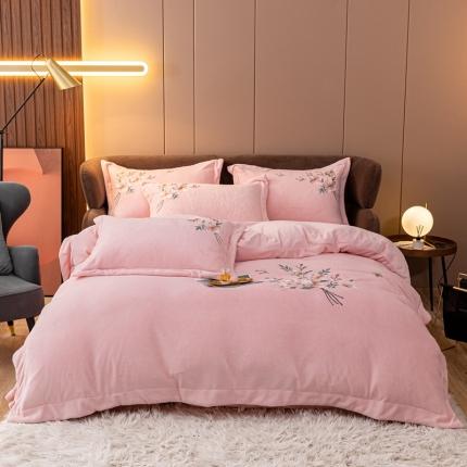 91家纺网 家纺一手货源 找家纺 总2020牛奶绒绣花宽边四件套法莱绒水晶绒魔法莱绒宝宝绒被套