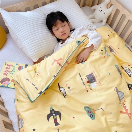 91家纺网 家纺一手货源 找家纺 心卓60支贡缎可拆卸仿鹅绒幼儿园学生被套春秋被冬被 玩具世界