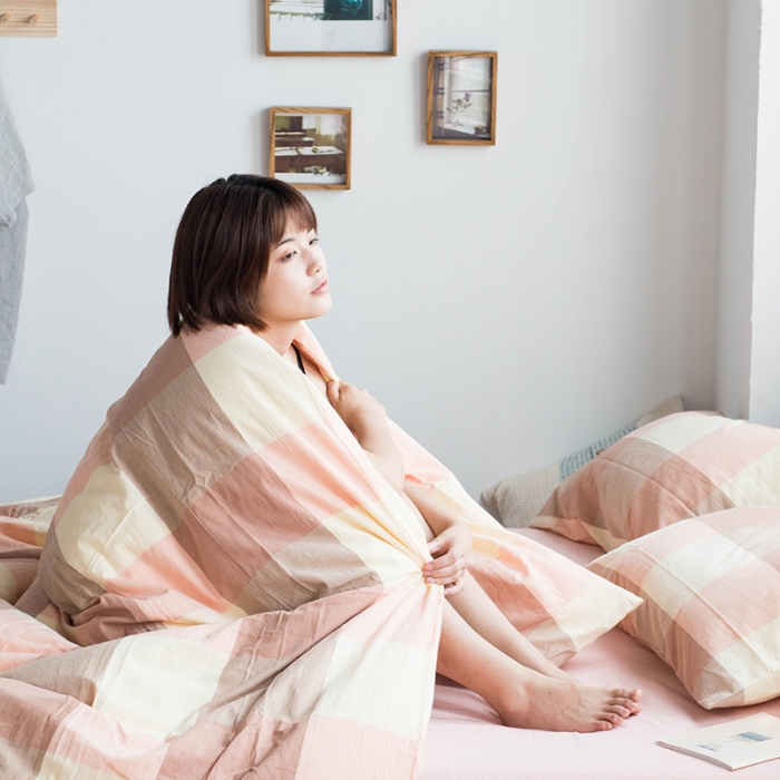 91家纺网 家纺一手货源 找家纺 尚品本色 2022新款水洗棉套件系列-单被套 粉灰大格