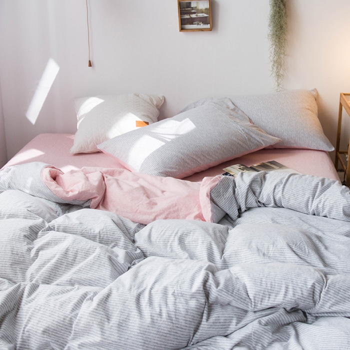91家纺网 家纺一手货源 找家纺 尚品本色 2022新款针织棉套件系列-单品被套 粉灰细条