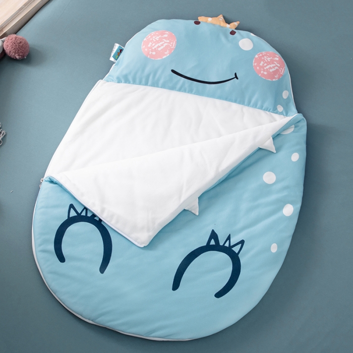 91家纺网 家纺一手货源 找家纺 小芽家居 2024新款亲肤针织棉宝宝睡袋 蓝恐龙