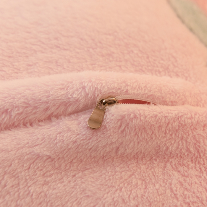 91家纺网 家纺一手货源 找家纺 甜之梦 2025新款310g雪花绒单品枕套 草莓女孩