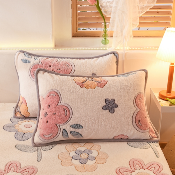 91家纺网 家纺一手货源 找家纺 甜之梦 2025新款310g雪花绒单品枕套 锦上添花