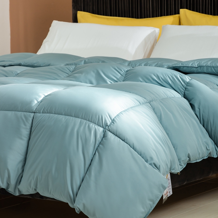 91家纺网 家纺一手货源 找家纺 俏企鹅 2025新款platinum系列羽绒被 冰湖蓝