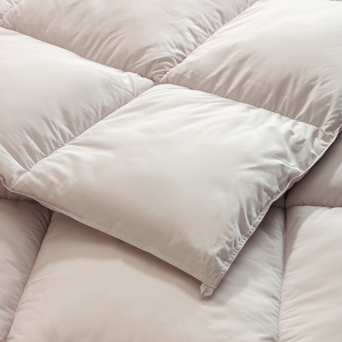 91家纺网 家纺一手货源 找家纺 俏企鹅 2025新款platinum系列羽绒被 暮色灰