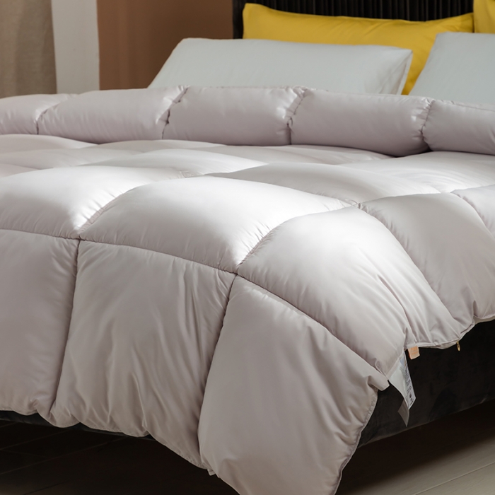 91家纺网 家纺一手货源 找家纺 俏企鹅 2025新款platinum系列羽绒被 暮色灰