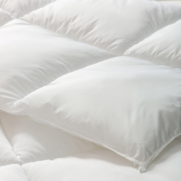 91家纺网 家纺一手货源 找家纺 俏企鹅 2025新款platinum系列羽绒被 雪鸟白