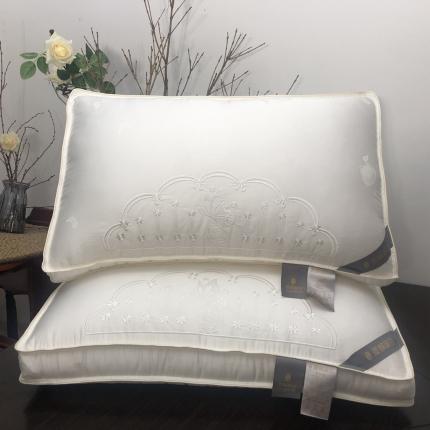 91家纺网 家纺一手货源 找家纺 （总）剑桥枕业 2020新款蚕蛹蛋白枕