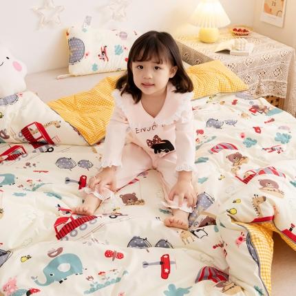 91家纺网 家纺一手货源 找家纺 十九色 2022新款ins全棉儿童冬被 游乐场