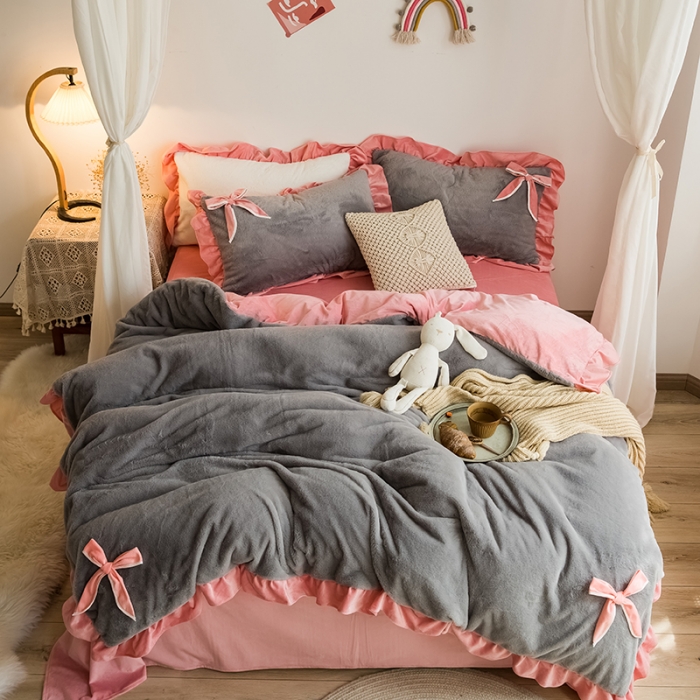 91家纺网 家纺一手货源 找家纺 琪格格 2020新款兔兔绒荷叶边四件套 兔兔绒韩版浅灰