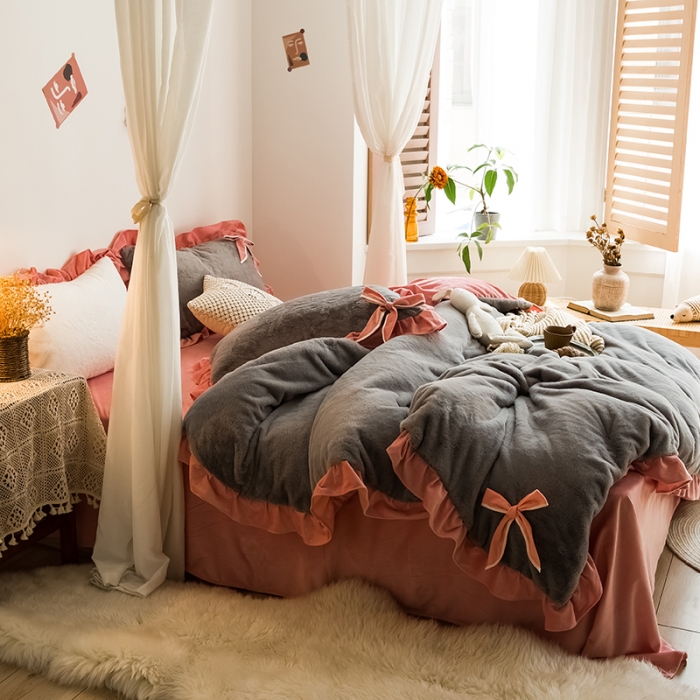 91家纺网 家纺一手货源 找家纺 琪格格 2020新款兔兔绒荷叶边四件套 兔兔绒韩版浅灰