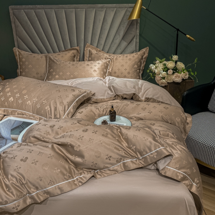 91家纺网 家纺一手货源 找家纺 眠帛家居全棉磨毛轻奢四件套A版贡缎提花B版全棉磨毛 爱维香槟