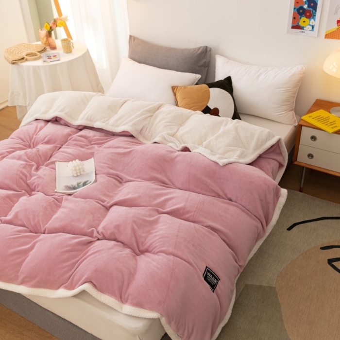 91家纺网 家纺一手货源 找家纺 棉生活 2020新款纯色多功能加厚牛奶绒贝贝绒被套毯 豆沙粉