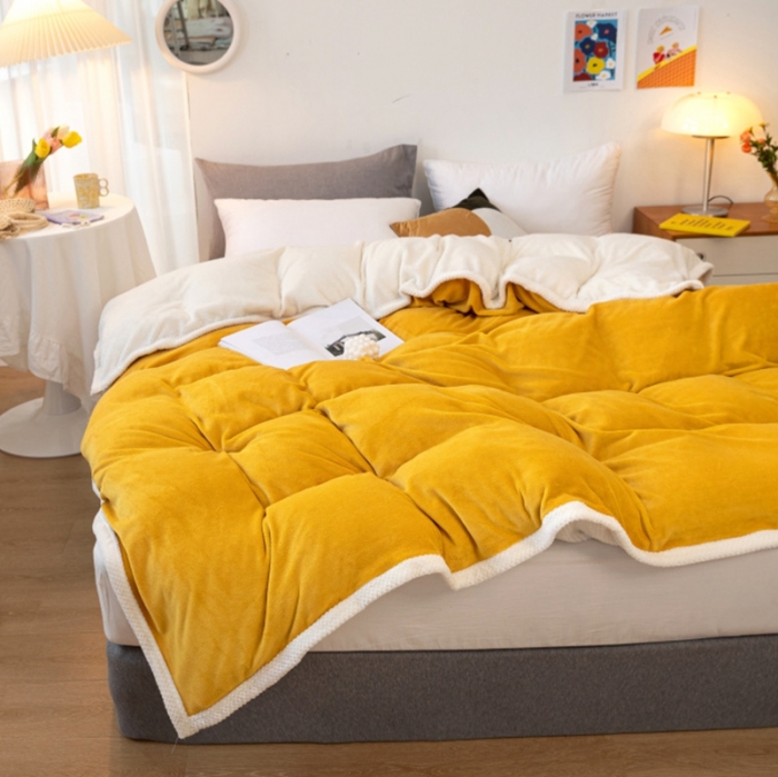 91家纺网 家纺一手货源 找家纺 棉生活 2020新款纯色多功能加厚牛奶绒贝贝绒被套毯 姜黄