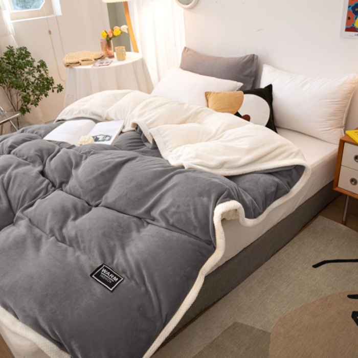 91家纺网 家纺一手货源 找家纺 棉生活 2020新款纯色多功能加厚牛奶绒贝贝绒被套毯 深灰