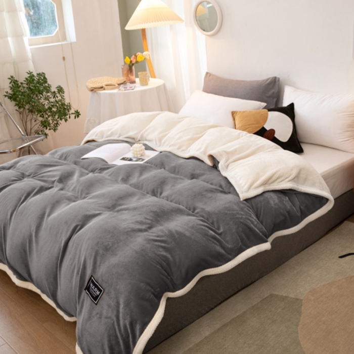 91家纺网 家纺一手货源 找家纺 棉生活 2020新款纯色多功能加厚牛奶绒贝贝绒被套毯 深灰