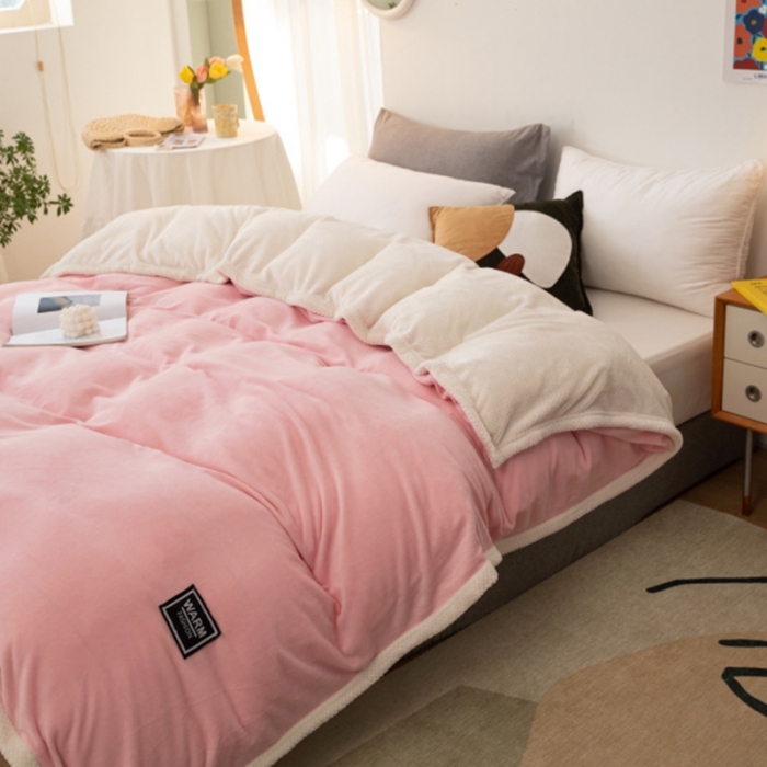 91家纺网 家纺一手货源 找家纺 棉生活 2020新款纯色多功能加厚牛奶绒贝贝绒被套毯 樱花粉