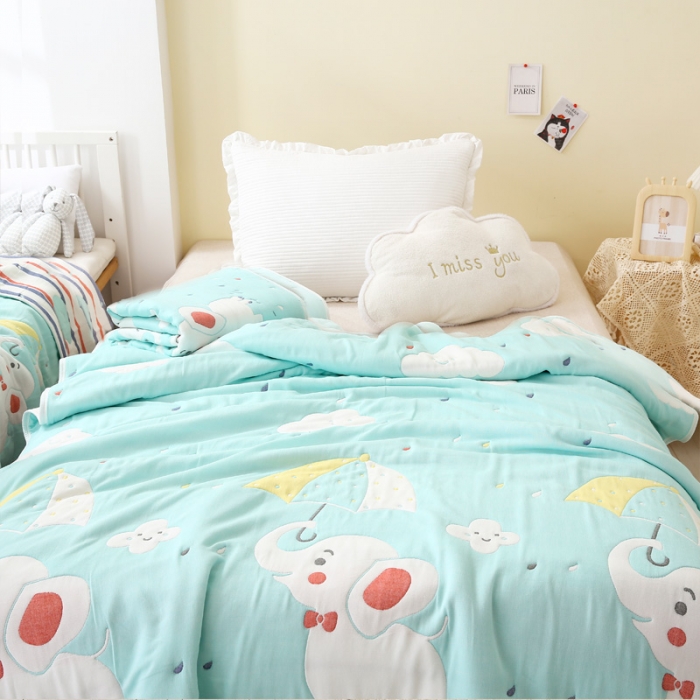 91家纺网 家纺一手货源 找家纺 朴尔2020新款全棉十层纱布加厚儿童盖被毛巾被 打伞的小象绿