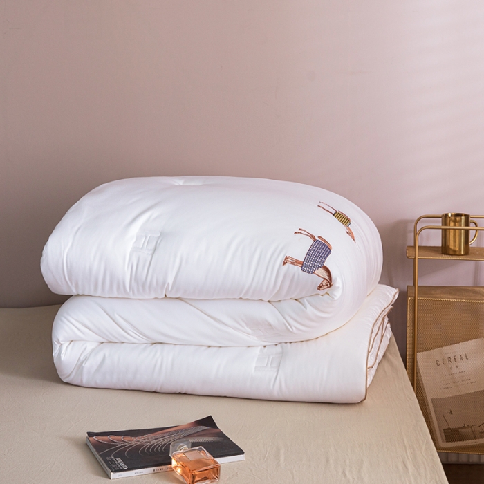 91家纺网 家纺一手货源 找家纺 久典2020天丝莫代尔抗菌被艾马仕系列 艾马仕-白