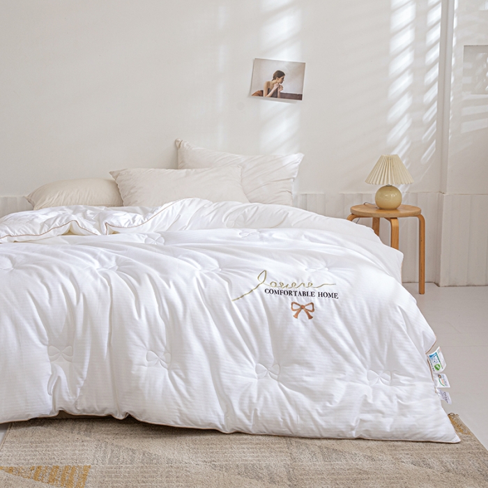 91家纺网 家纺一手货源 找家纺 久典2020新款40S全棉提花抗菌被甜心系列 甜心-白