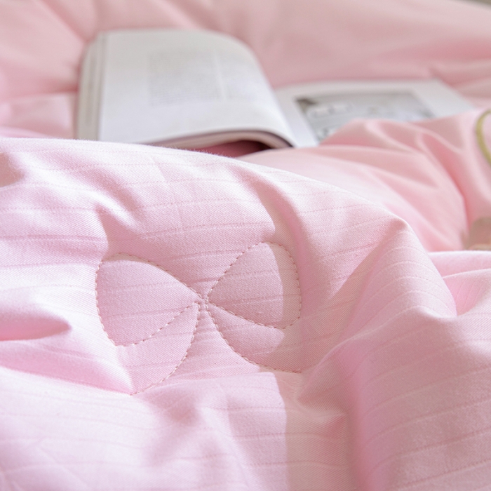 91家纺网 家纺一手货源 找家纺 久典2020新款40S全棉提花抗菌被甜心系列 甜心-粉