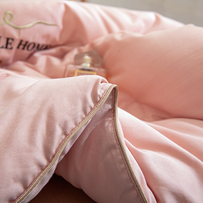 91家纺网 家纺一手货源 找家纺 久典2020新款40S全棉提花抗菌被甜心系列 甜心-玉