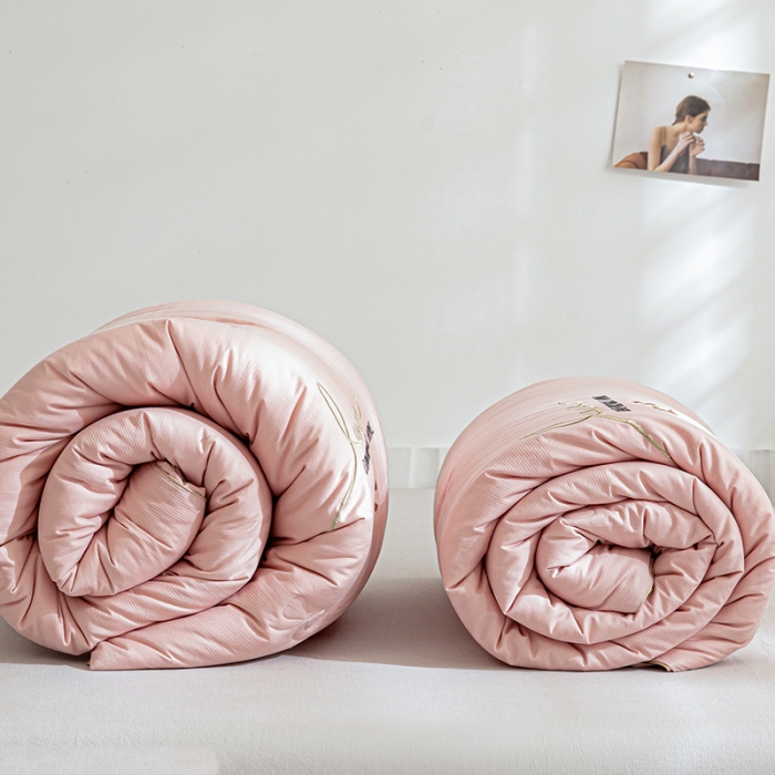 91家纺网 家纺一手货源 找家纺 久典2020新款40S全棉提花抗菌被甜心系列 甜心-玉