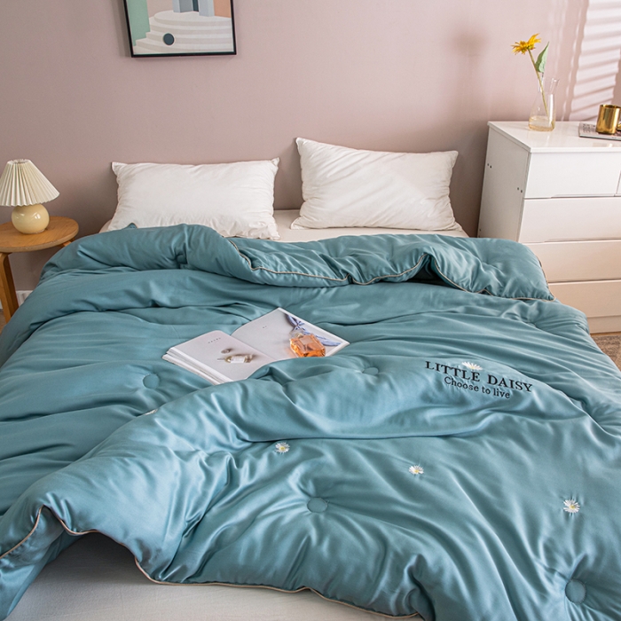 91家纺网 家纺一手货源 找家纺 （总）久典2020新款玻天丝莫代尔抗菌被小雏菊系列