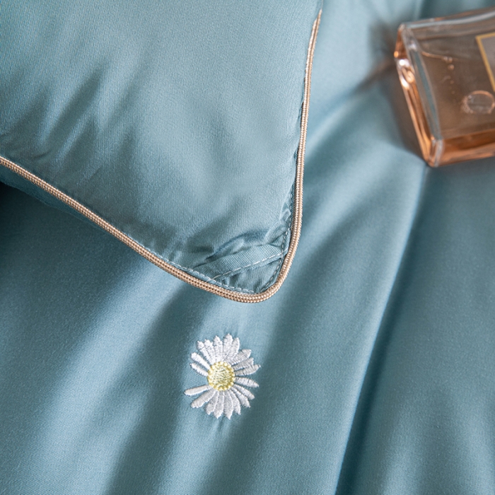 91家纺网 家纺一手货源 找家纺 久典2020新款天丝莫代尔抗菌被小雏菊系列 小雏菊-蓝