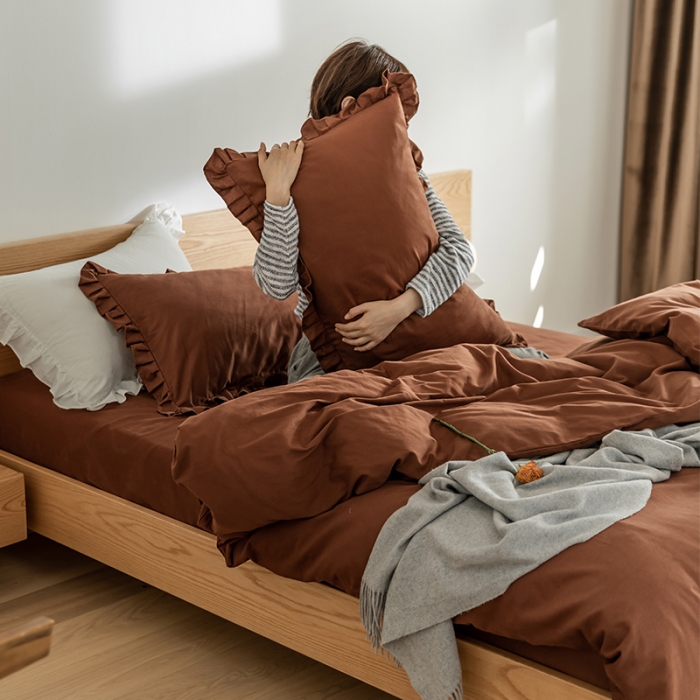 91家纺网 家纺一手货源 找家纺 窝米 2020新款40s纯色磨毛四件套花边系列 焦糖