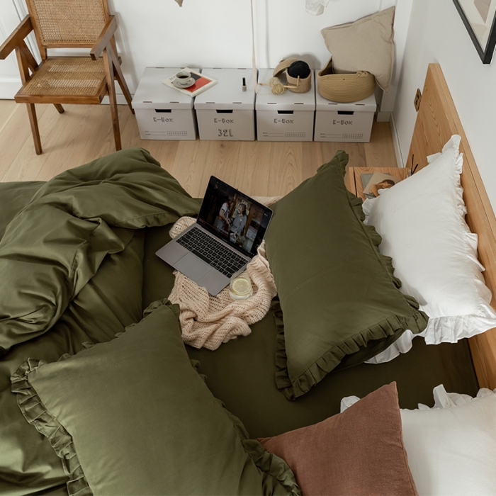 91家纺网 家纺一手货源 找家纺 窝米 2020新款40s纯色磨毛四件套花边系列 墨绿