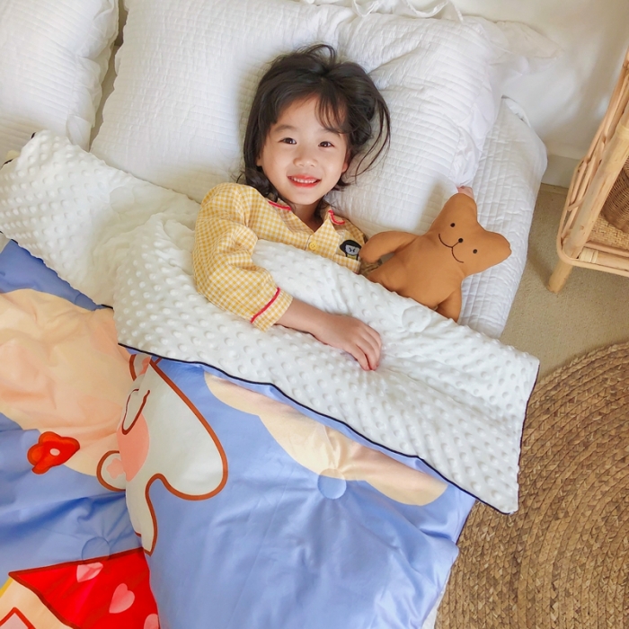 91家纺网 家纺一手货源 找家纺 星期八 2020新款双面绒豆豆被 气球小熊