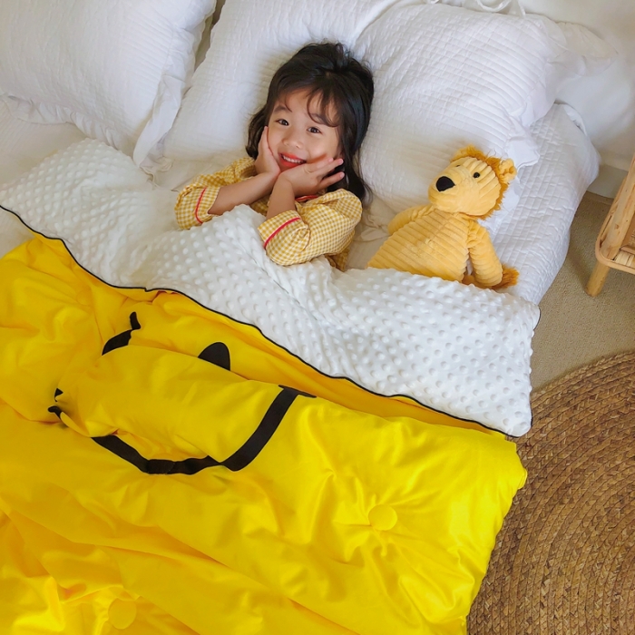 91家纺网 家纺一手货源 找家纺 星期八 2020新款双面绒豆豆被 笑脸