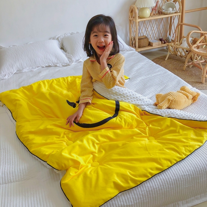 91家纺网 家纺一手货源 找家纺 星期八 2020新款双面绒豆豆被 笑脸