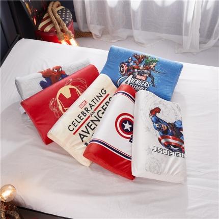 迪士尼儿童乳胶枕漫威系列加绒冬用款中大童幼儿园学生枕带礼盒