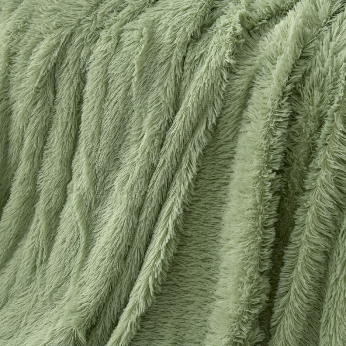 91家纺网 家纺一手货源 找家纺 卡奥家纺 2021多功能双层超柔长毛毯空调毯毛绒被套 果绿色